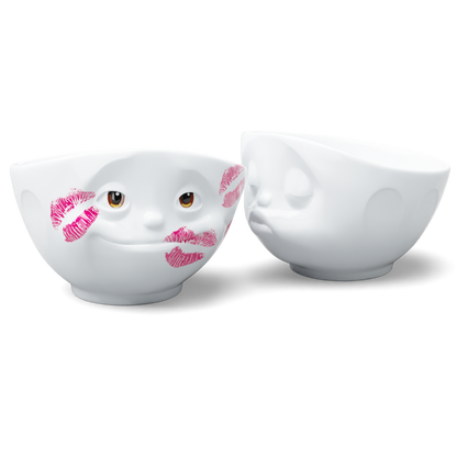 Our Lovebirds Bundle contains the 16 Oz. Bowl Kissing in white &amp; 16 Oz. Bowl Kissed Movie Edition

Our bowls are perfect for crunchy cereals, warming soups, fresh salads, yummy pasta, colourful sweets and much more.

Bundle includes:

16 Oz. Bowl KISSING in White
16 Oz. Bowl KISSED Movie Edition