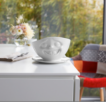 Load image into Gallery viewer, Extra large 33 ounce capacity porcelain bowl in white featuring a sculpted ‘laughing’ facial expression. From the TASSEN product family of fun dishware by FIFTYEIGHT Products. Quality bowl perfect for serving cereal, soup, snacks and much more.
