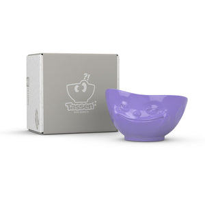 16 ounce capacity porcelain bowl in purple color featuring a sculpted ‘grinning’ facial expression. From the TASSEN product family of fun dishware by FIFTYEIGHT Products. Quality bowl perfect for serving cereal, soup, snacks and much more.