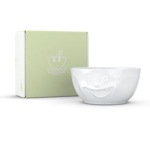 Extra big 87.5 ounce porcelain bowl in white featuring a sculpted ‘out of control’ facial expression. From the TASSEN product family of fun dishware by FIFTYEIGHT Products. Quality bowl perfect for entertaining guests and serving salads, side dishes, stew, chili, chips, and more.