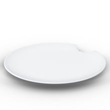 Load image into Gallery viewer, Set of two premium porcelain dessert plates in white with a &#39;bite mark&#39; cutout at the edge. Dishwasher and microwave safe plate with a 7.8 inch diameter. From the TASSEN product family of fun dishware by FIFTYEIGHT Products. Made in Germany according to environmental standards.
