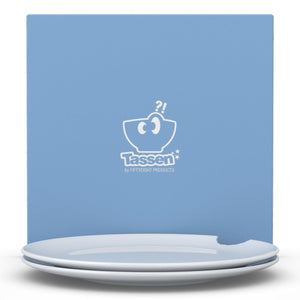 Set of two premium porcelain dinner plates in white with a 'bite mark' cutout at the edge. Dishwasher and microwave safes plate with a 11 inch diameter. From the TASSEN product family of fun dishware by FIFTYEIGHT Products. Made in Germany according to environmental standards.