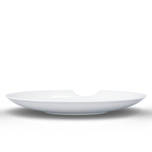 Set of two premium porcelain deep plates in white with a 'bite mark' cutout at the edge. Dishwasher and microwave safes plate with a 9.4 inch diameter. From the TASSEN product family of fun dishware by FIFTYEIGHT Products. Made in Germany according to environmental standards.