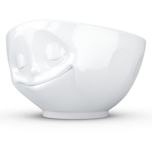 Extra large 33 ounce capacity porcelain bowl in white featuring a sculpted ‘happy’ facial expression. From the TASSEN product family of fun dishware by FIFTYEIGHT Products. Quality bowl perfect for serving cereal, soup, snacks and much more.